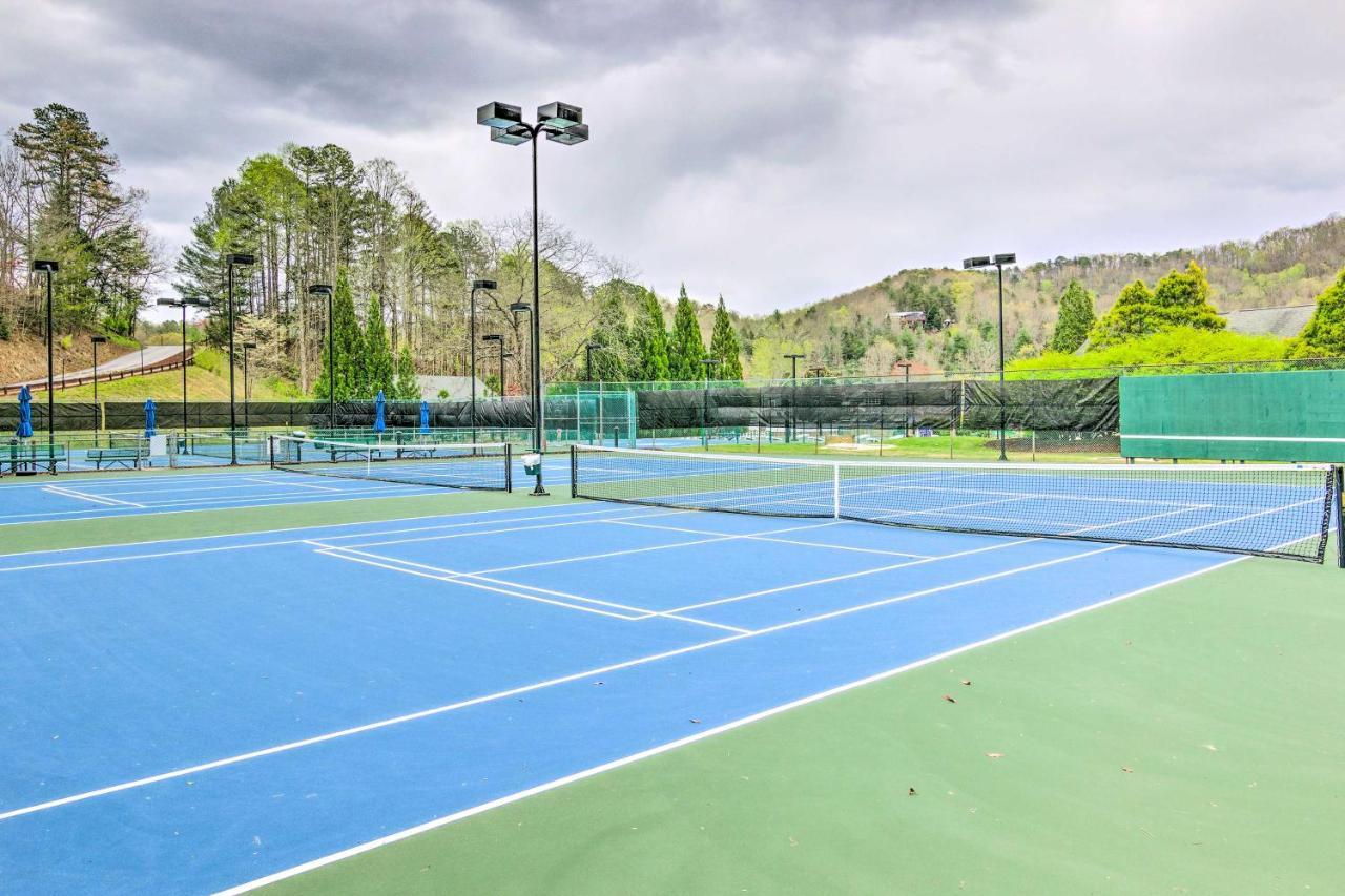 Lake Lure Studio With Private Balcony And Pool Access! Eksteriør bilde